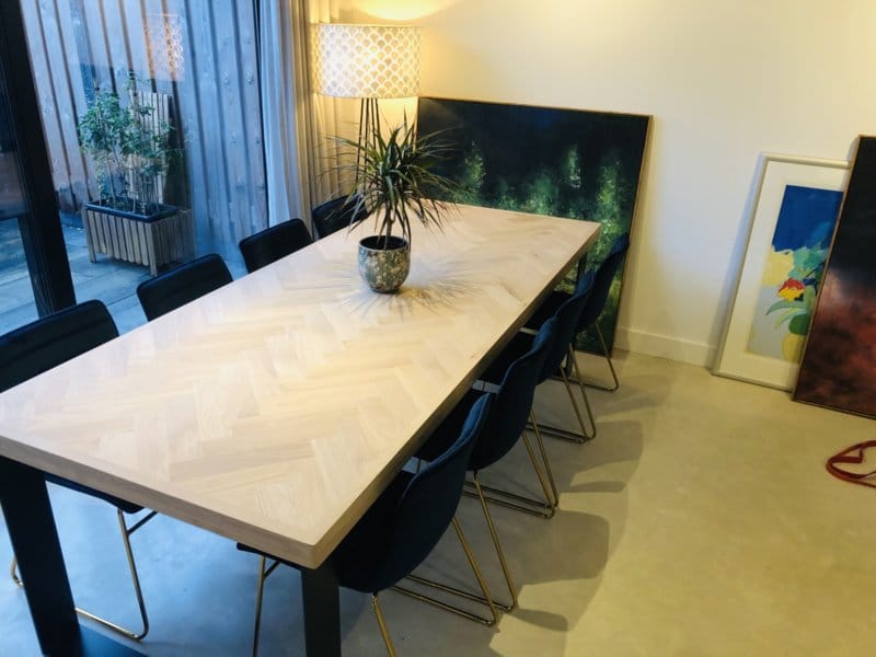 Herringbone oak table incl U-frame 12x1cm